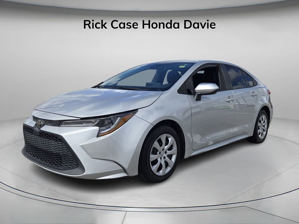 Used 2020 Toyota Corolla LE image 9