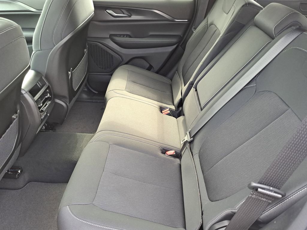 New 2026 Jeep Grand Cherokee Laredo X AWD/4WD image 13