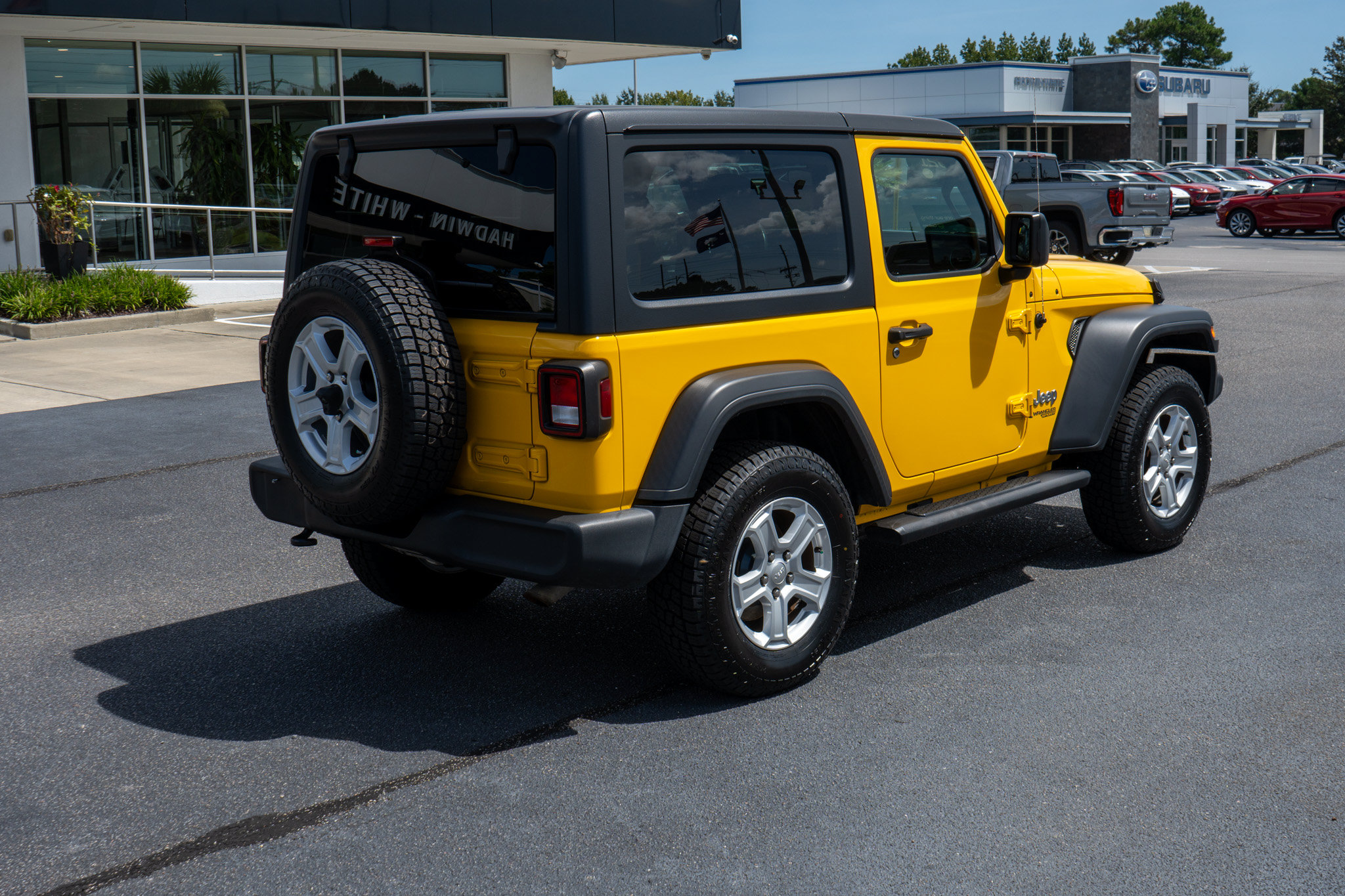 Used 2021 Jeep Wrangler Sport AWD/4WD image 3
