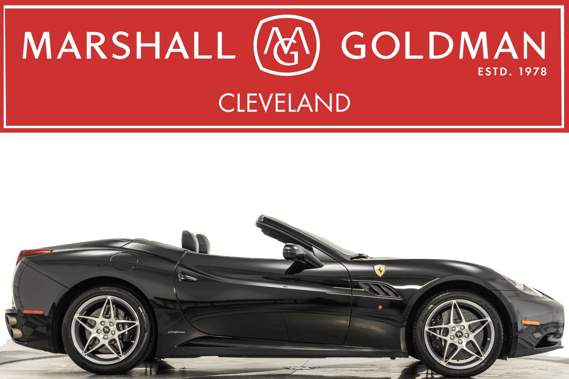 Used 2011 Ferrari California image 1