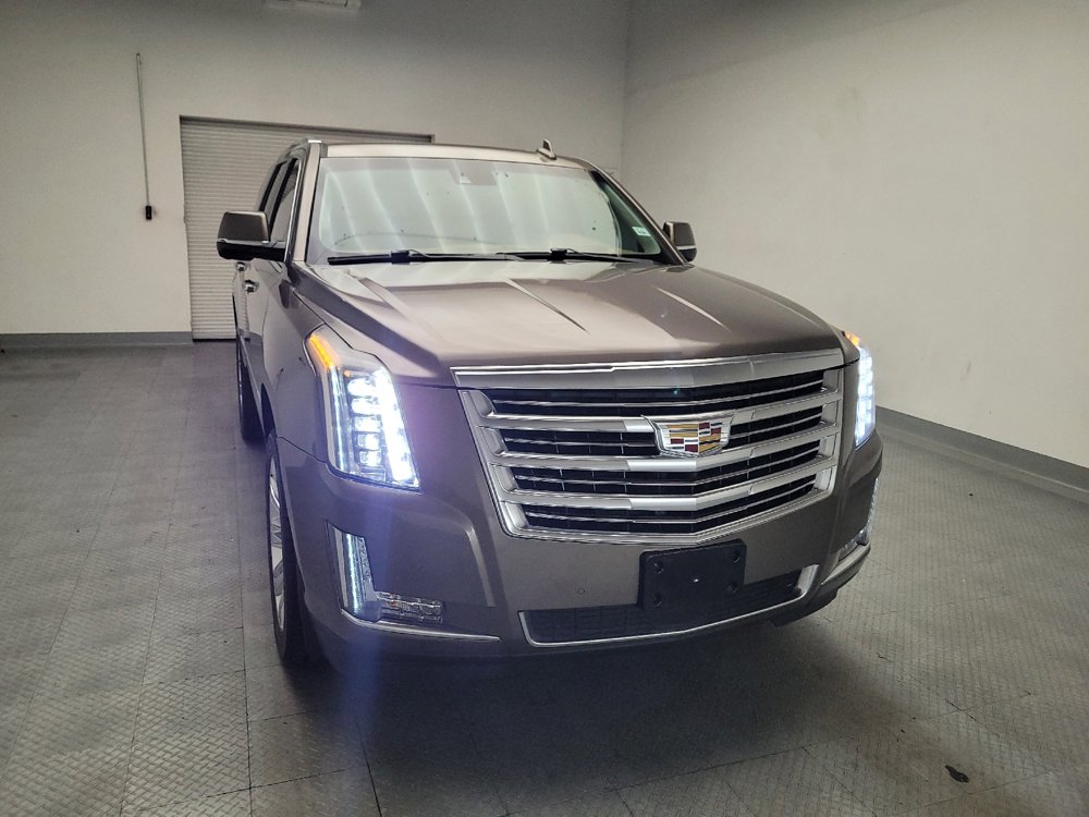 Used 2015 Cadillac Escalade Platinum RWD image 14