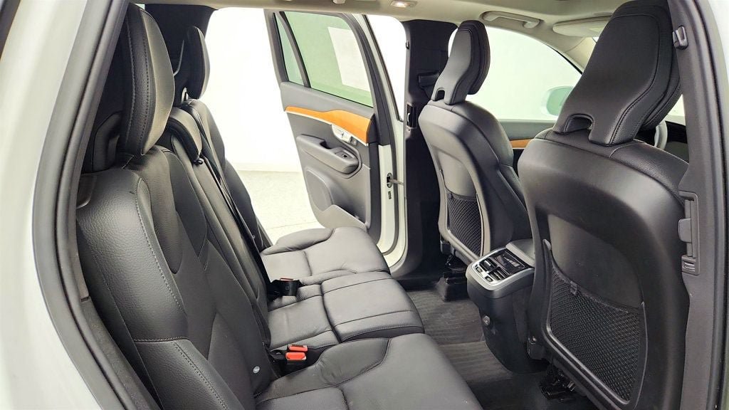 Used 2023 Volvo XC90 B6 Plus w/ Protection Package Premier AWD/4WD image 23