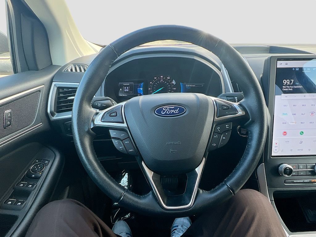 Used 2024 Ford Edge SEL image 12