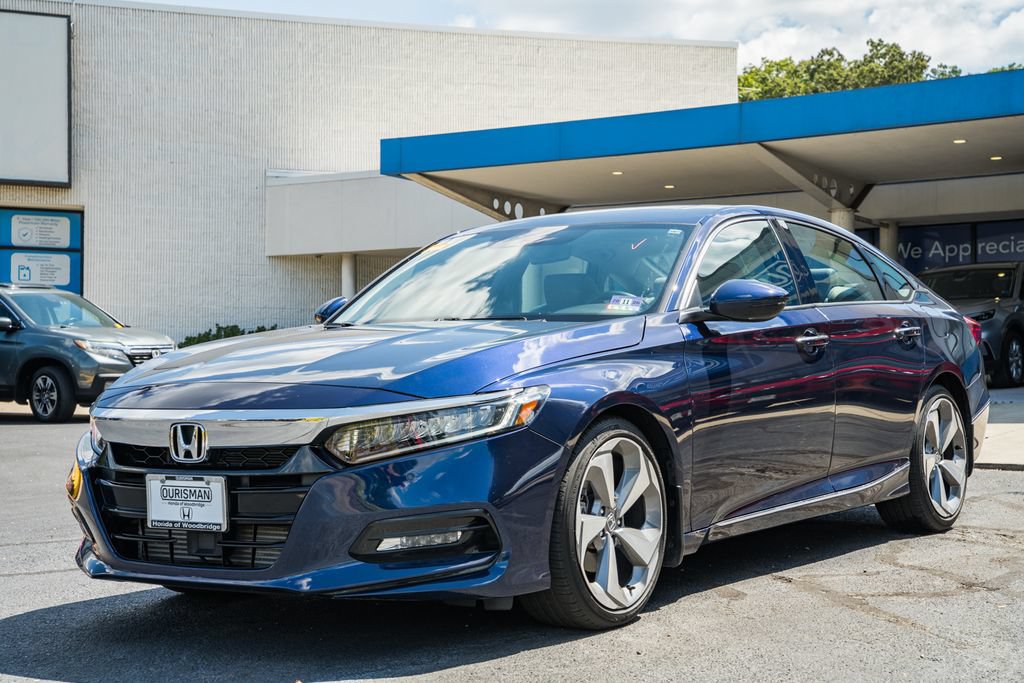 Used 2018 Honda Accord Touring image 3