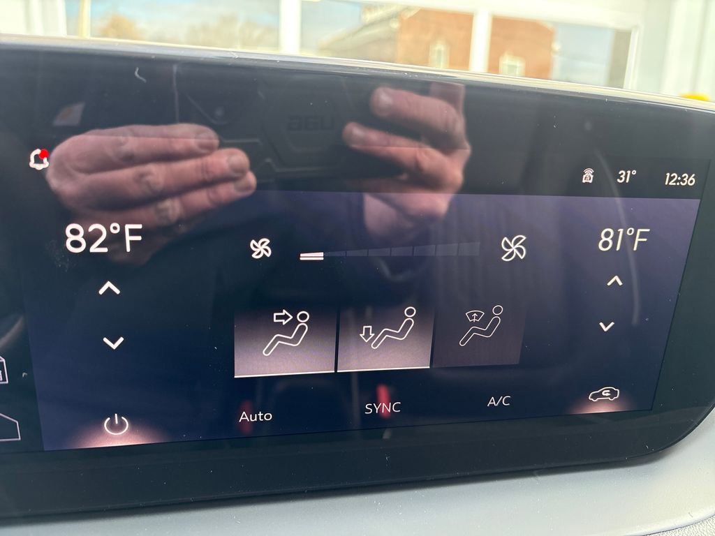 New 2026 Buick Encore GX Avenir w/ Avenir Technology Package image 26