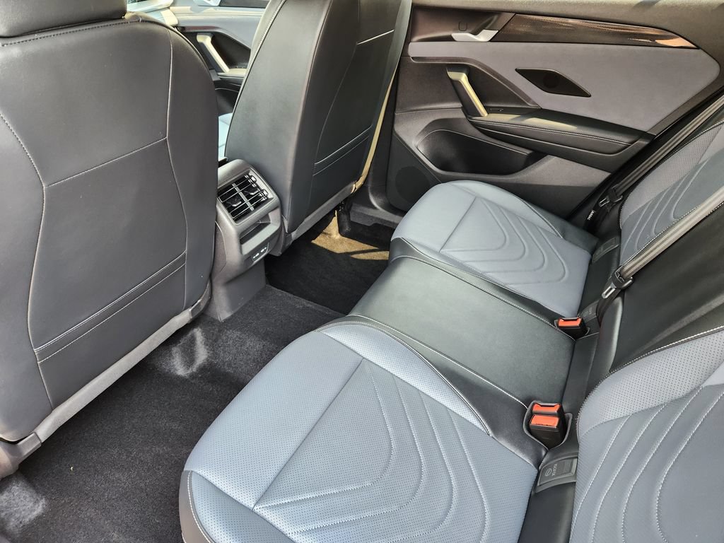 Certified 2026 Volkswagen Tiguan SE AWD/4WD image 24