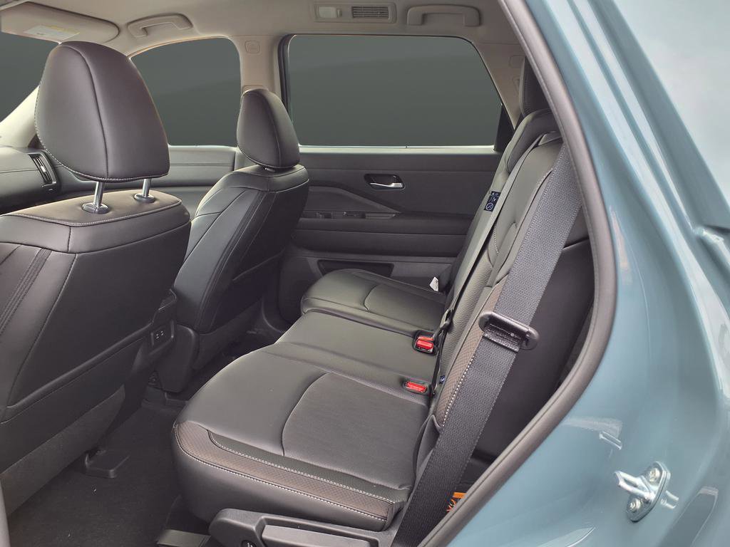 New 2026 Nissan Pathfinder SL w/ Cargo Package AWD/4WD image 22
