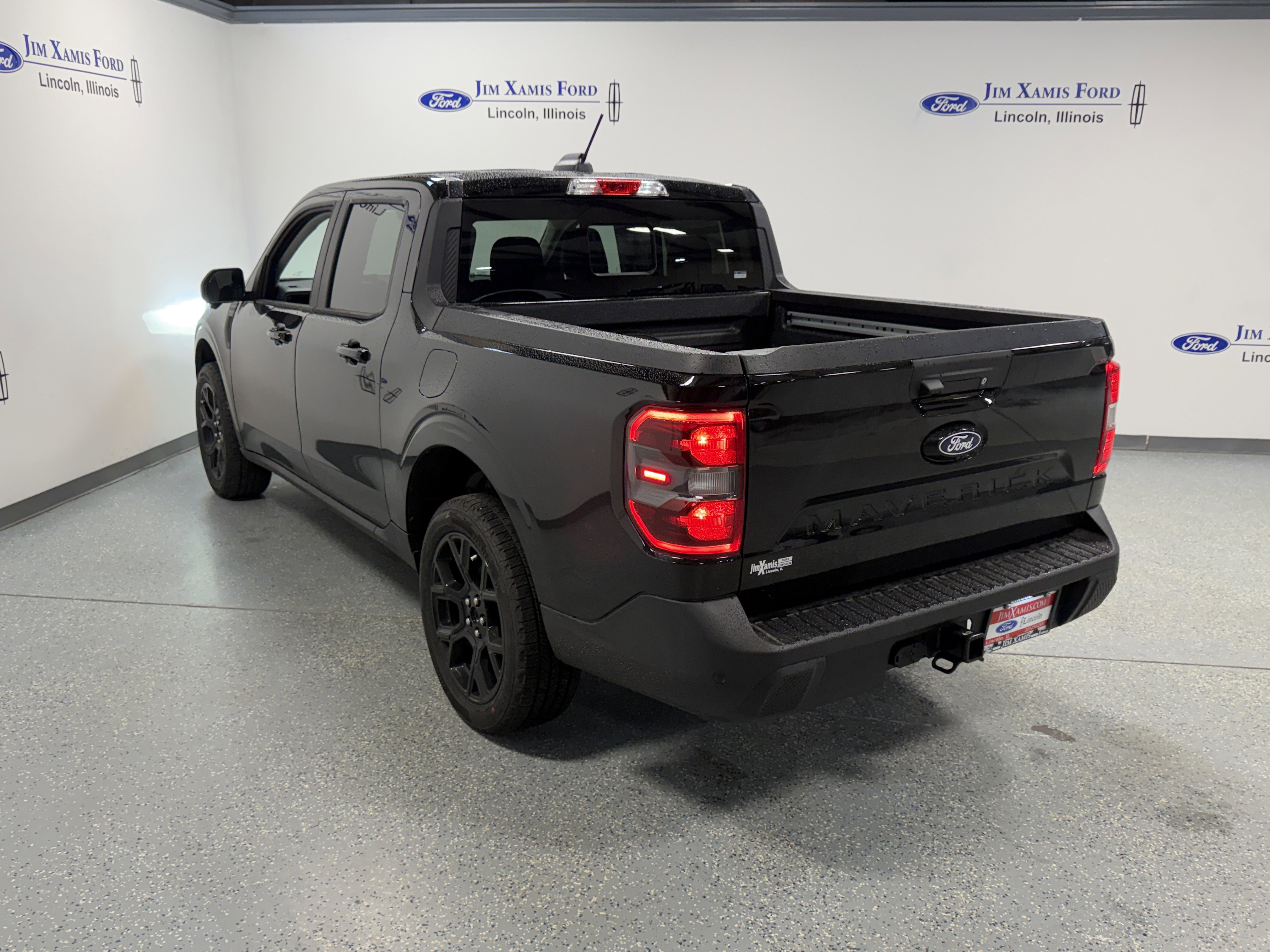 New 2026 Ford Maverick Lariat w/ Black Appearance Package image 31