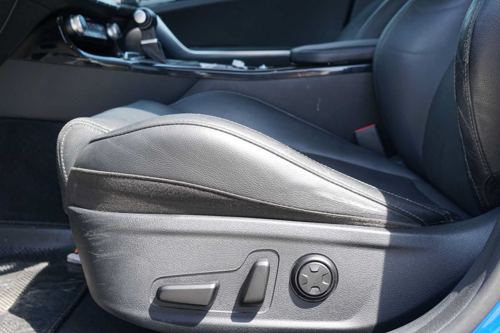 Used 2018 Kia Stinger Premium RWD image 17