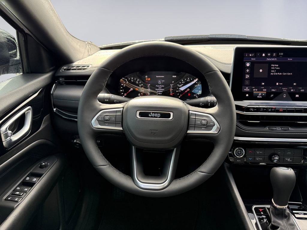 New 2026 Jeep Compass Latitude image 13