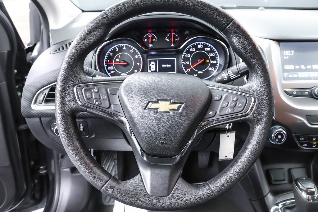 Used 2017 Chevrolet Cruze LT image 13