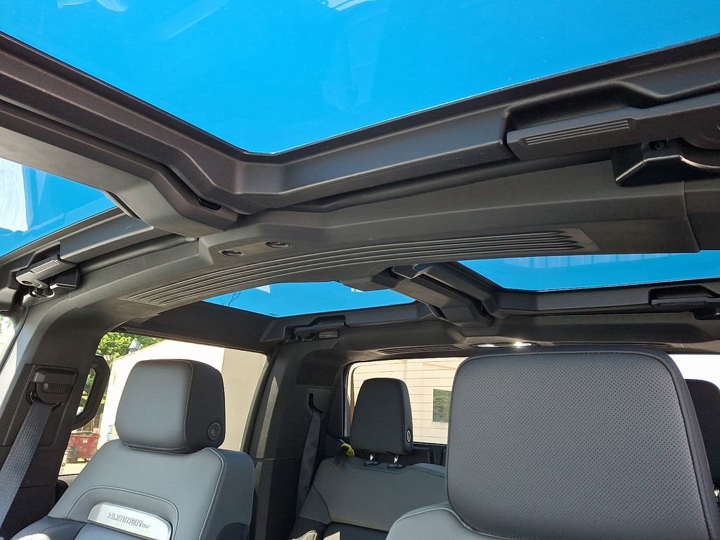 Used 2024 GMC Hummer EV 3X w/ Omega Edition AWD/4WD image 15