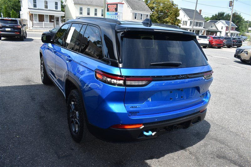 Used 2023 Jeep Grand Cherokee Trailhawk AWD/4WD image 8