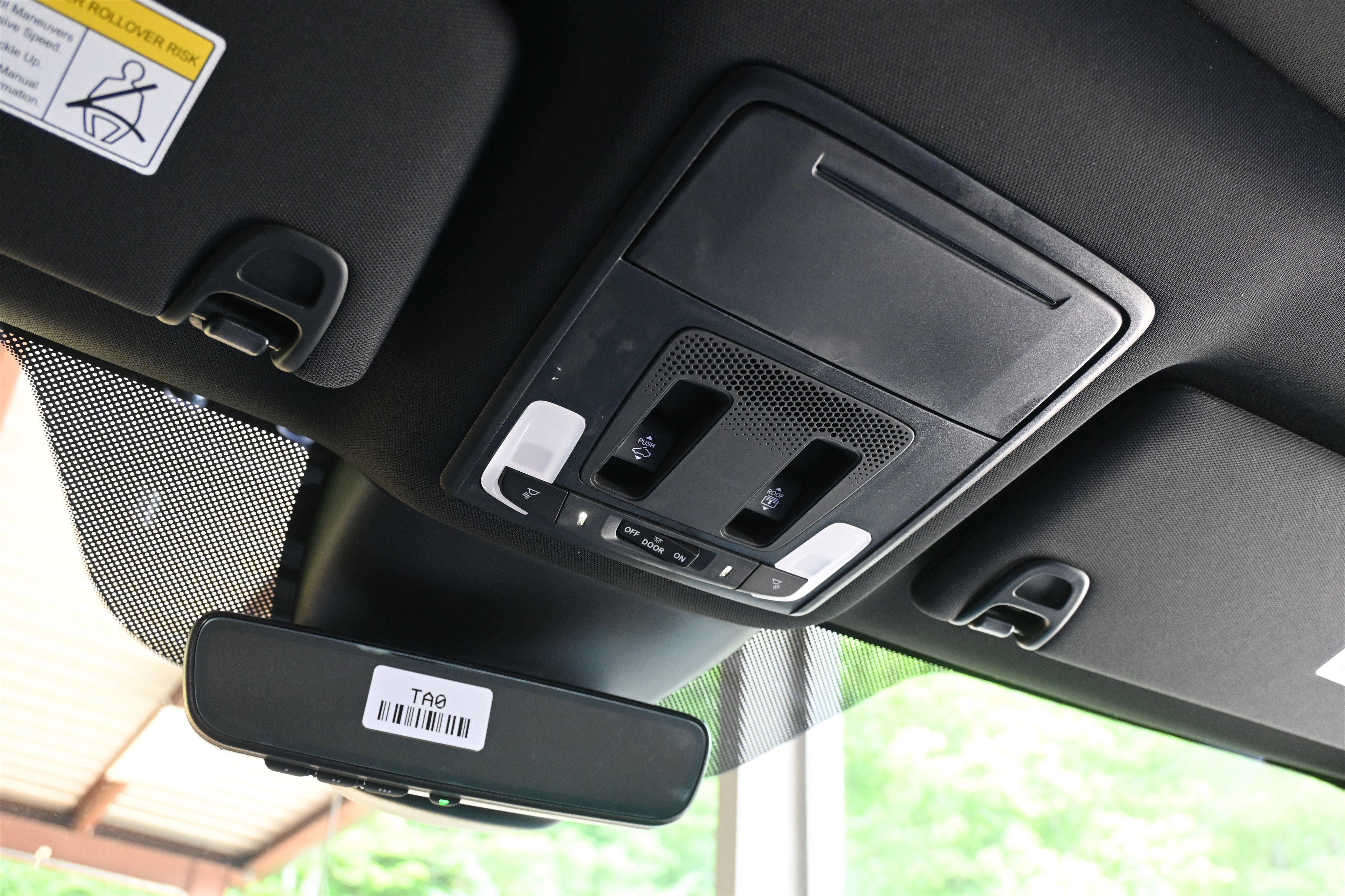 Used 2025 Honda Pilot TrailSport image 30