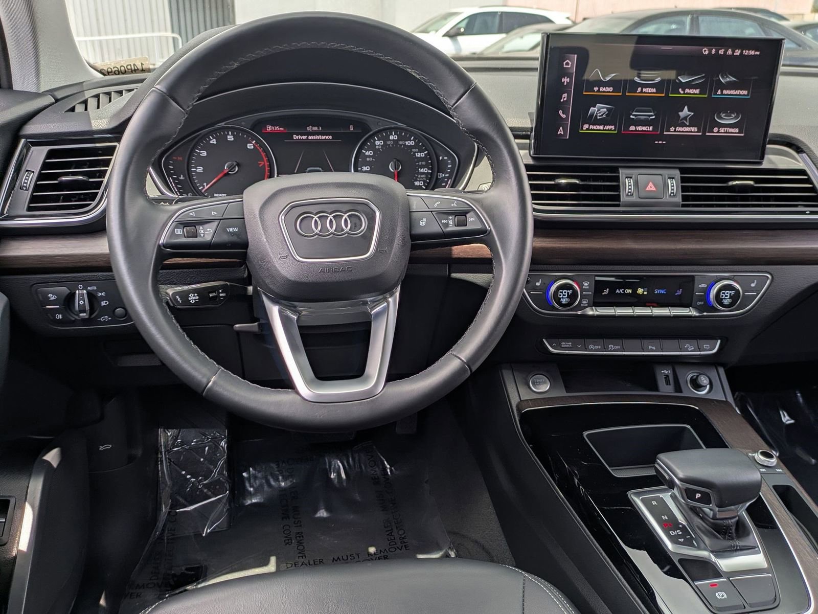 Used 2023 Audi Q5 2.0T Premium w/ Convenience Package AWD/4WD image 8