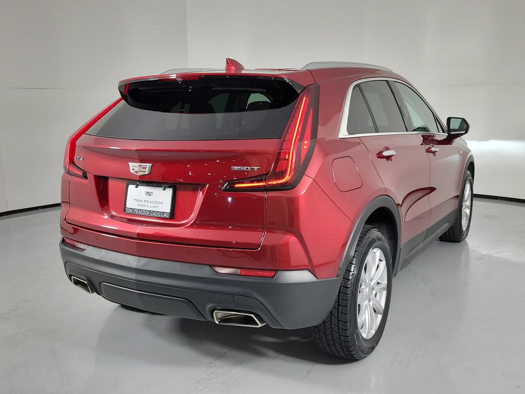 Used 2023 Cadillac XT4 Luxury w/ Driver Awareness Package FWD image 3