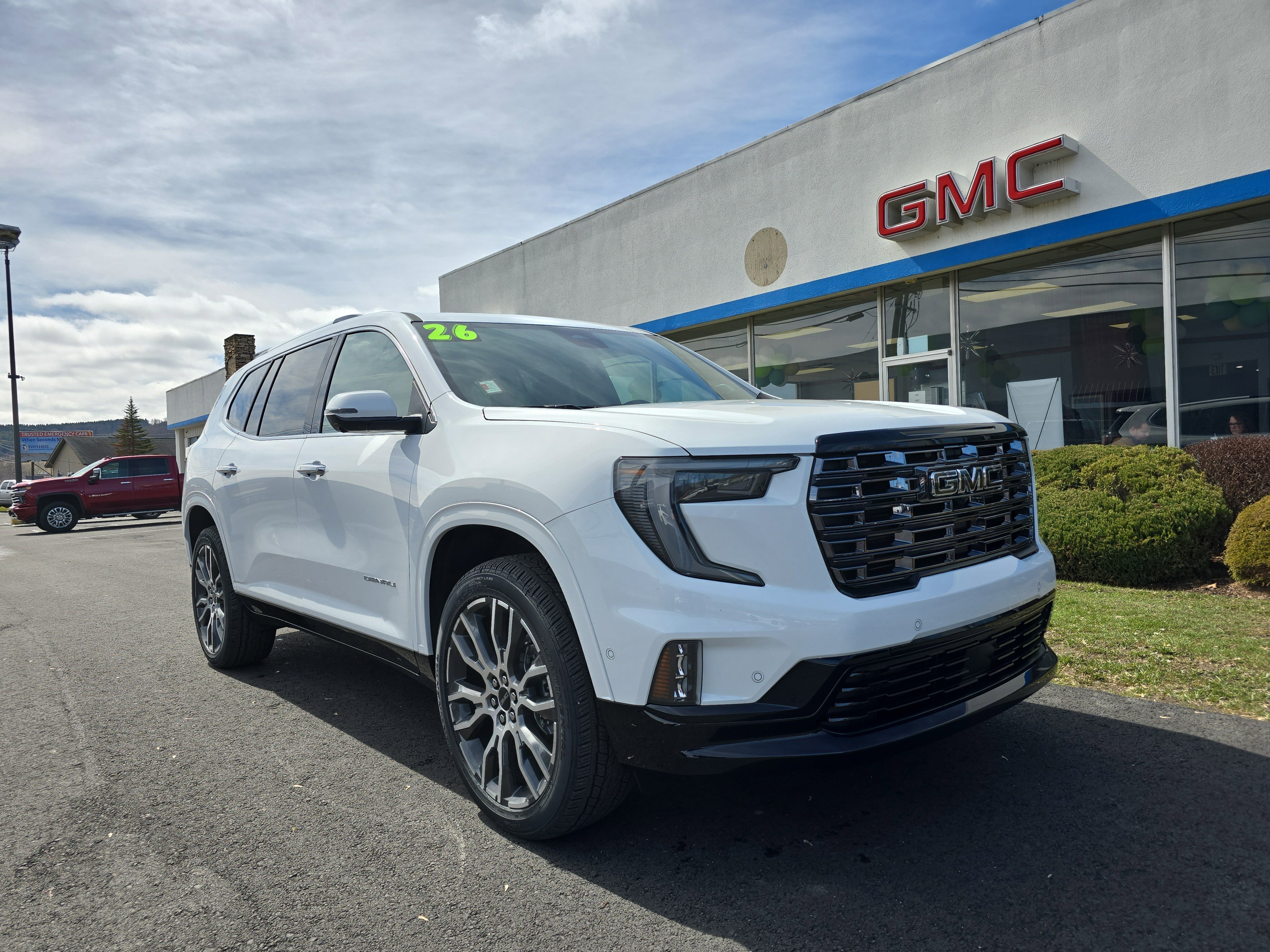 New 2026 GMC Acadia Denali Ultimate w/ LPO, Floor Liner Package AWD/4WD image 1