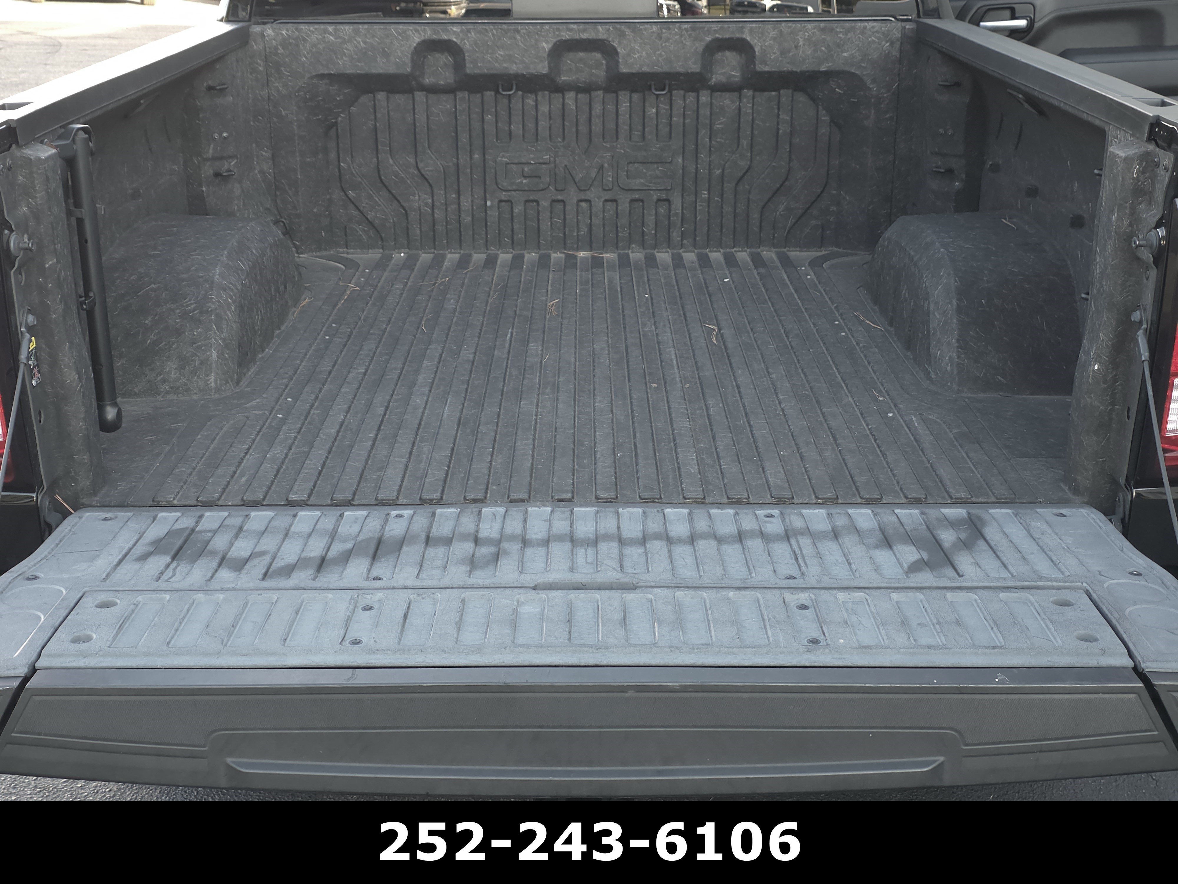 Used 2021 GMC Sierra 1500 Denali w/ Denali Ultimate Package AWD/4WD image 28