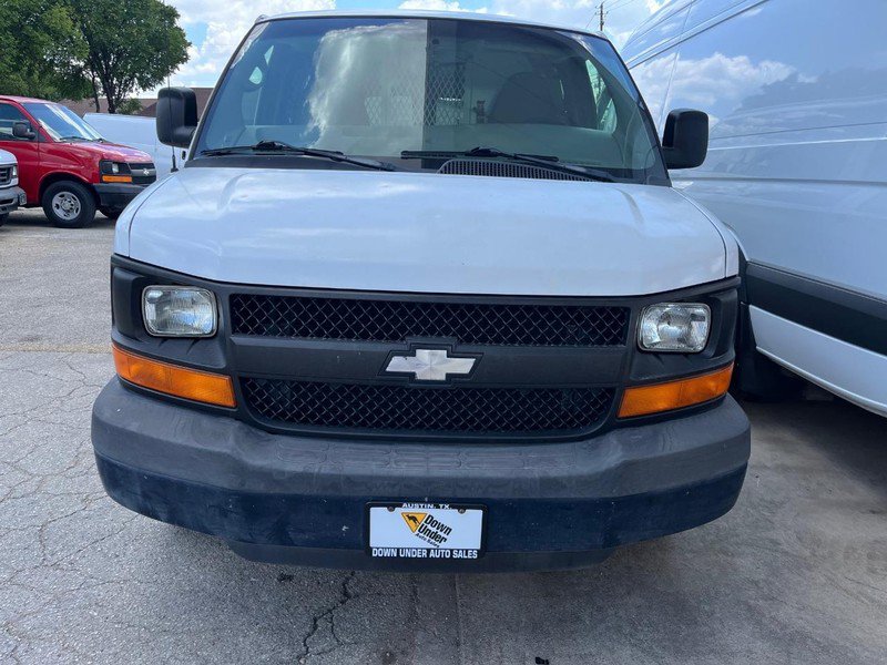 Used 2010 Chevrolet Express 1500 w/ Power Package image 2