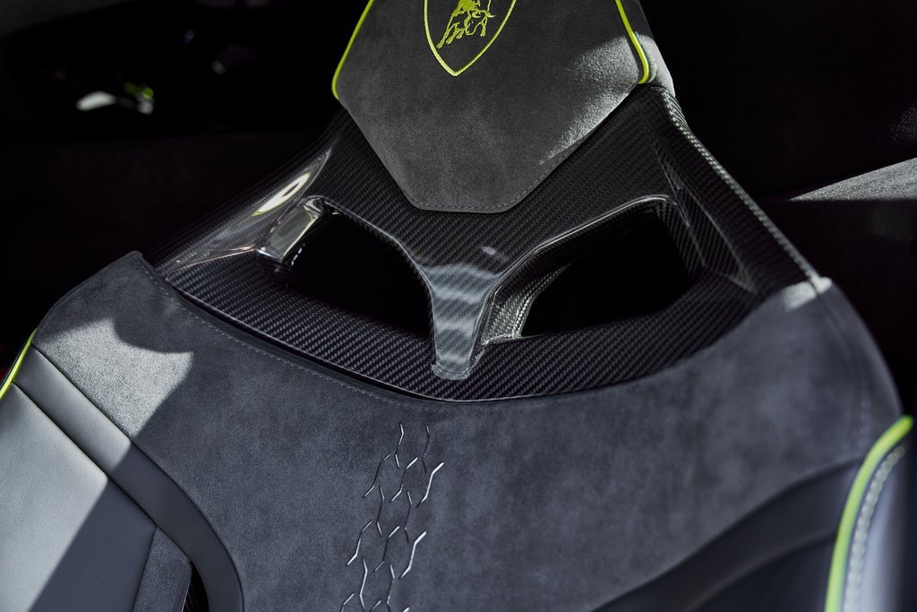 Used 2024 Lamborghini Huracan Sterrato image 51