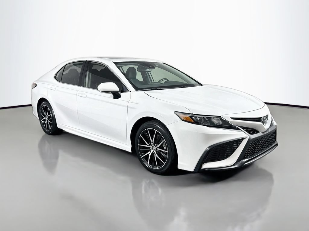 Certified 2024 Toyota Camry SE w/ Convenience Package FWD image 3