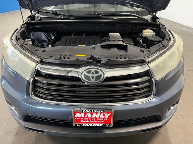 Used 2015 Toyota Highlander Limited Platinum AWD/4WD image 9