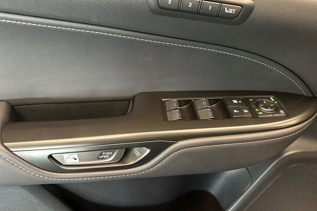 Certified 2022 Lexus NX 350h AWD image 11