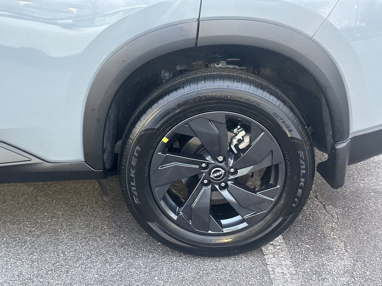 New 2026 Nissan Rogue SV w/ Cold Weather Package FWD image 20