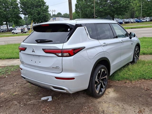 New 2025 Mitsubishi Outlander SEL image 4