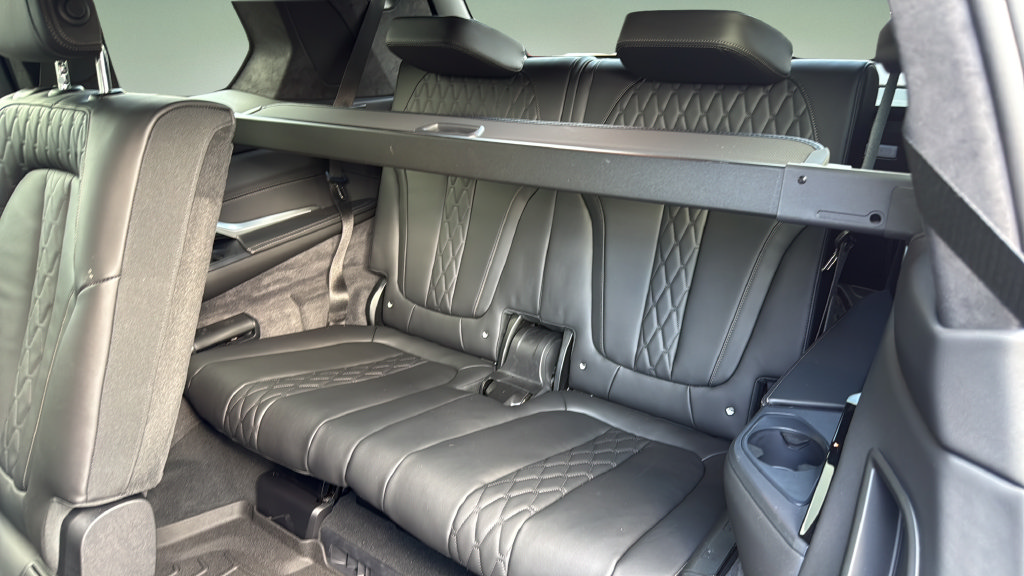 Used 2026 BMW X7 M60i AWD/4WD image 32