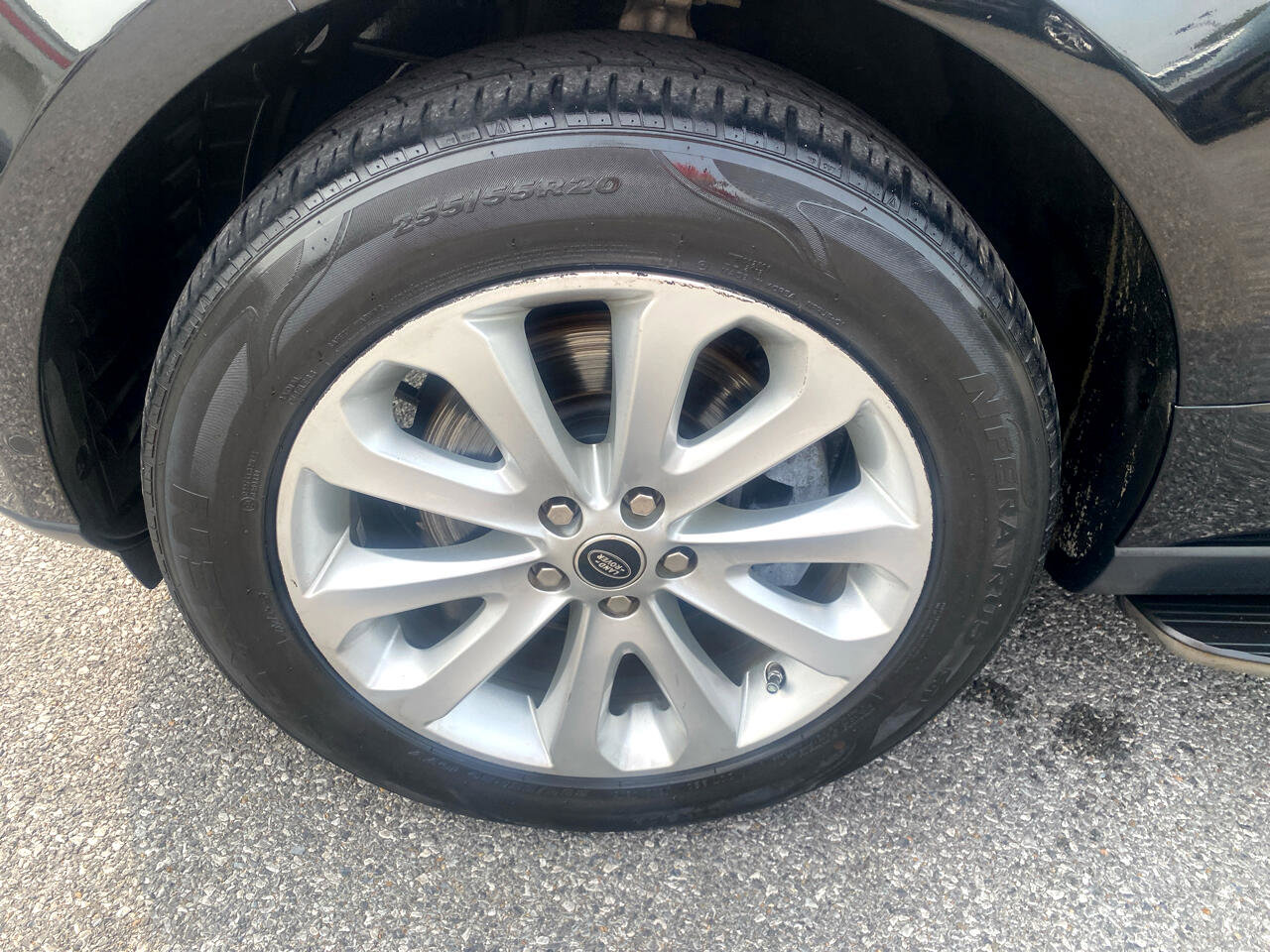 Used 2014 Land Rover Range Rover HSE image 9