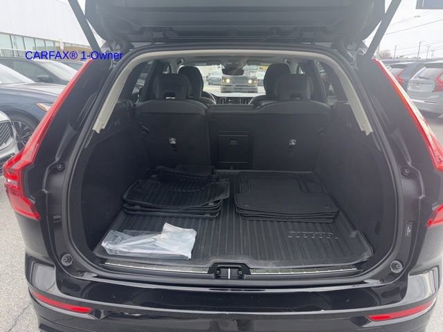 Certified 2023 Volvo XC60 B5 Plus w/ Climate Package image 12