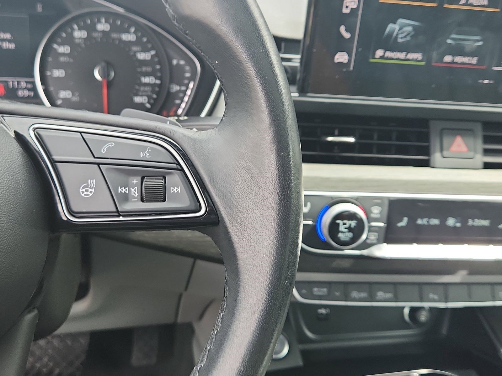 Used 2023 Audi A4 2.0T Premium w/ Convenience Package image 22