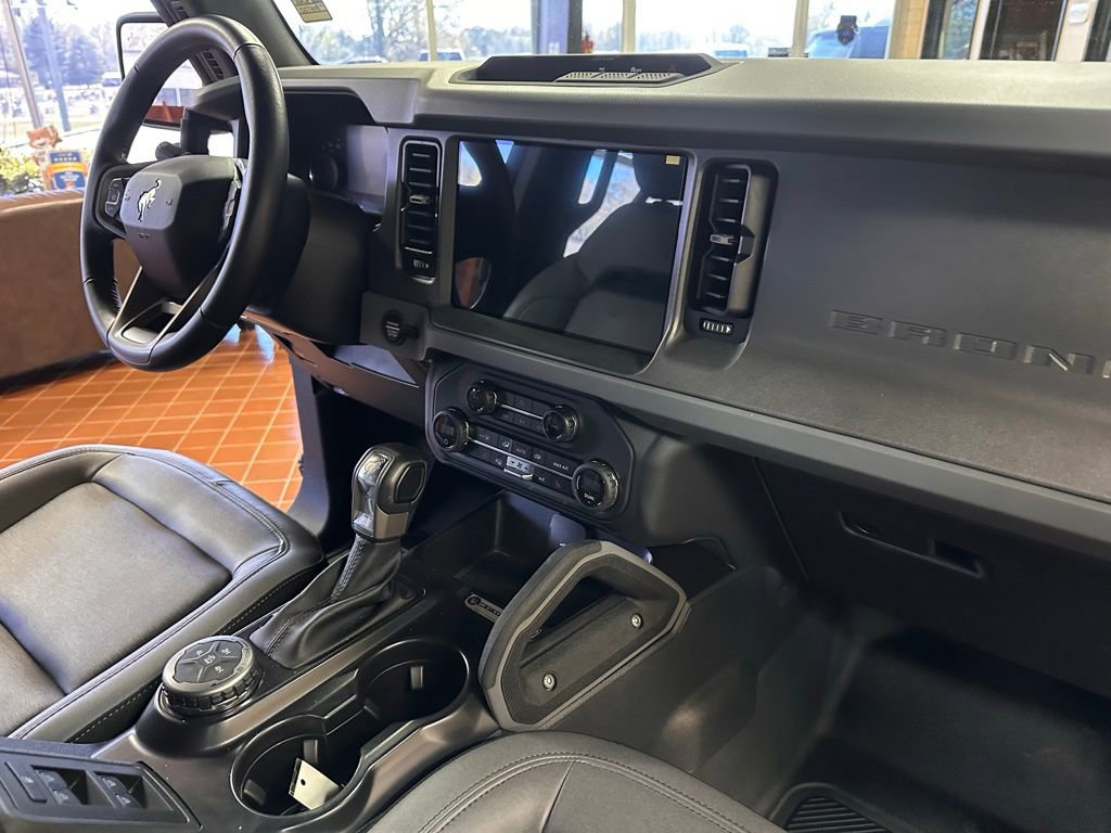 Used 2024 Ford Bronco Big Bend image 18
