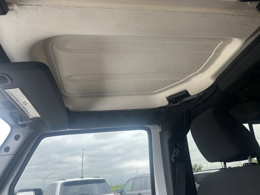 Used 2018 Jeep Wrangler Unlimited Sport w/ Connectivity Group image 20