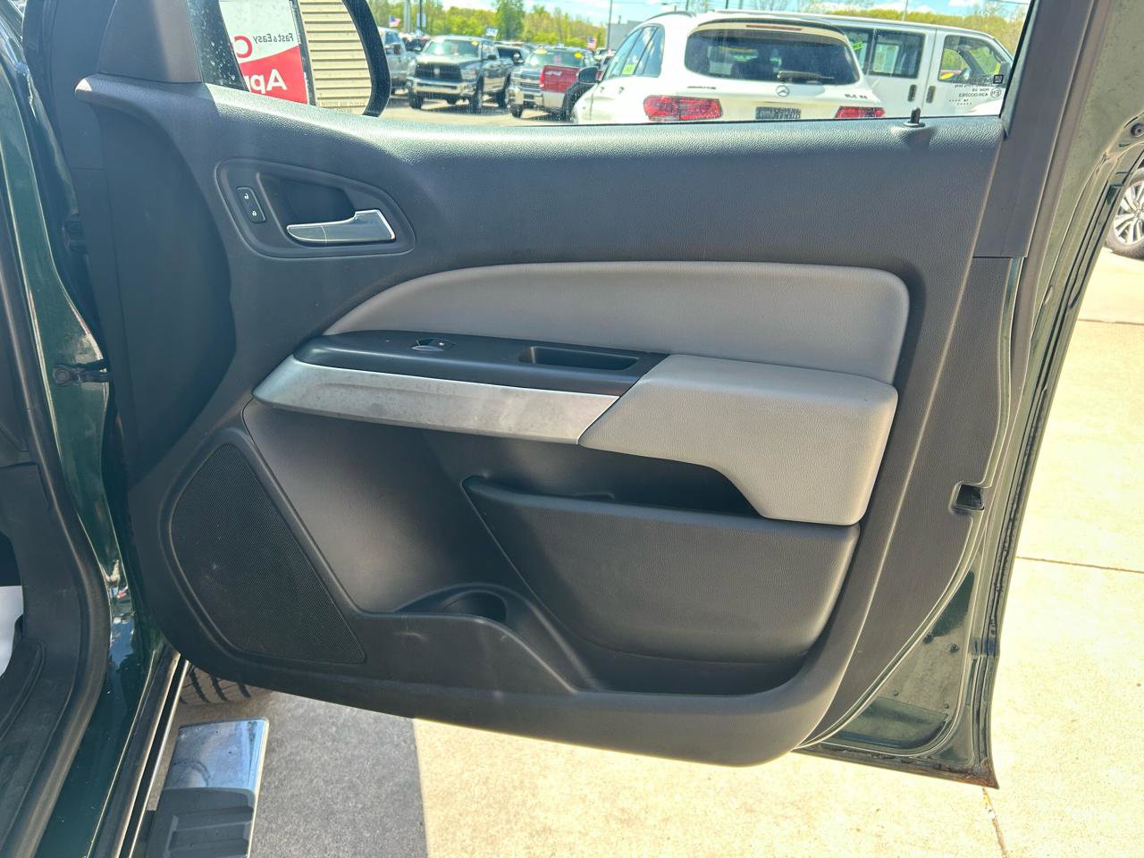 Used 2015 Chevrolet Colorado LT w/ LT Convenience Package AWD/4WD image 16