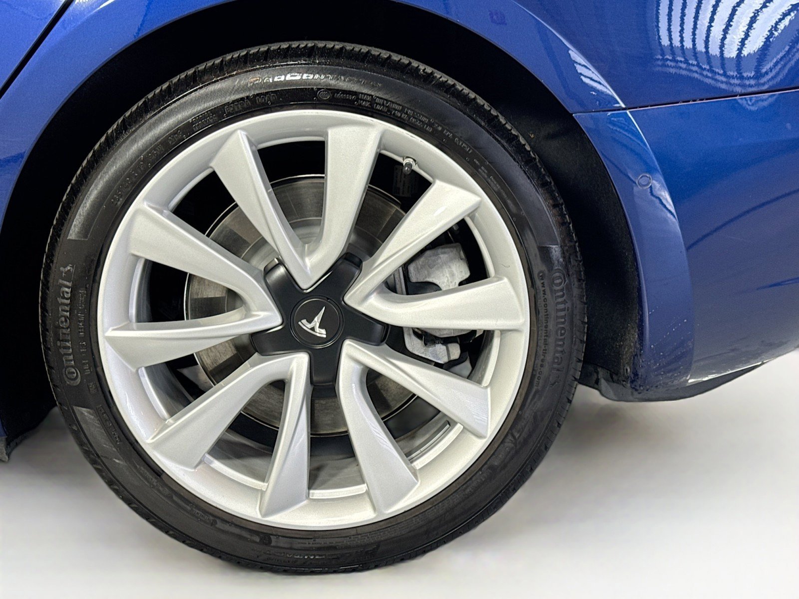 Used 2020 Tesla Model 3 Standard Range image 29