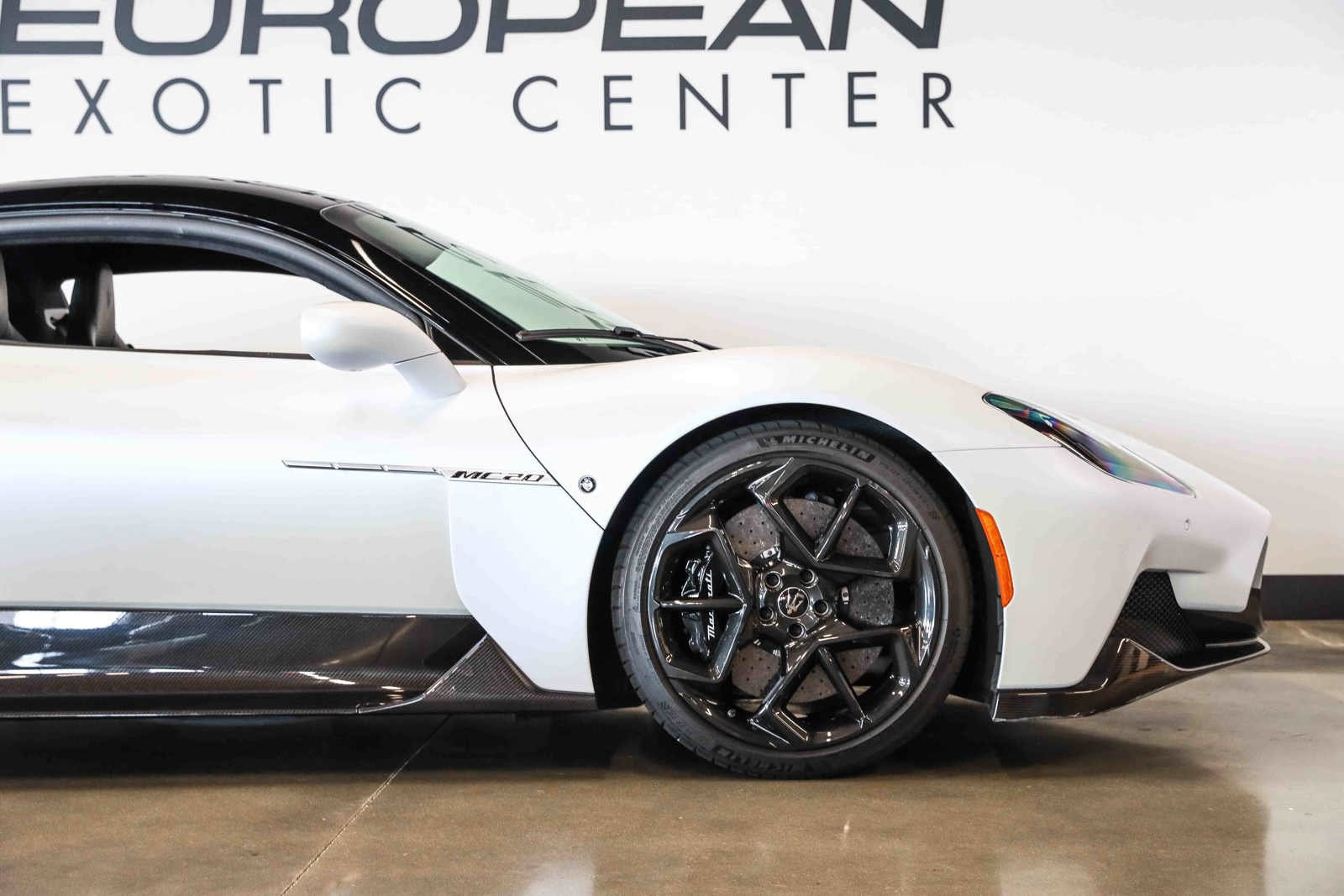 Used 2022 Maserati MC20 Coupe RWD image 18