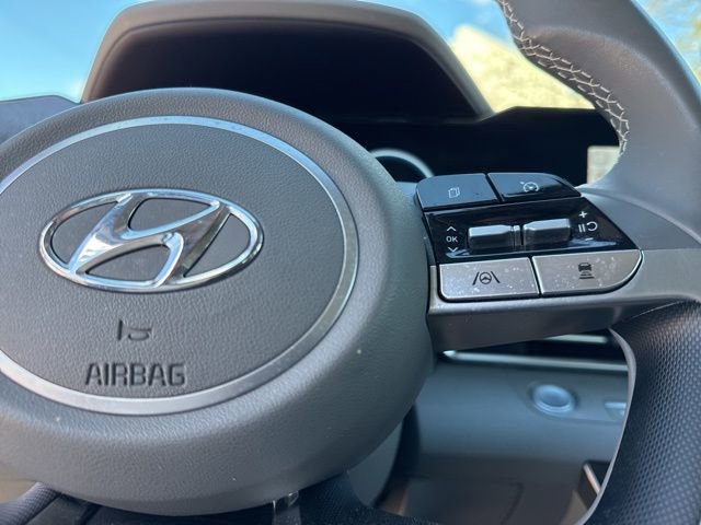 Used 2023 Hyundai Elantra SEL w/ Convenience Package image 39