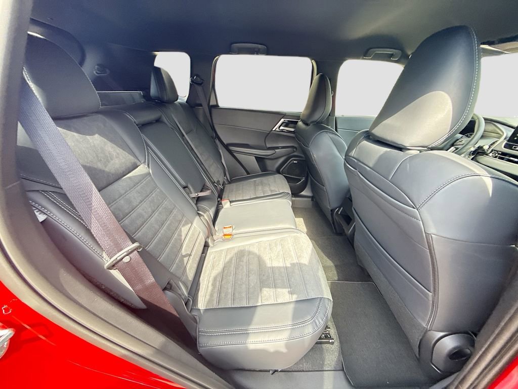 New 2026 Mitsubishi Outlander LE FWD image 24