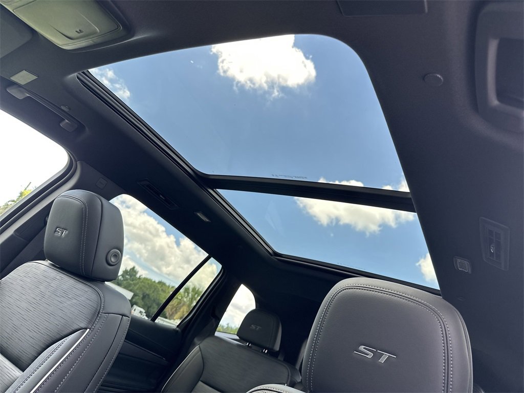 New 2025 Buick Enclave Sport Touring w/ Power Package image 31