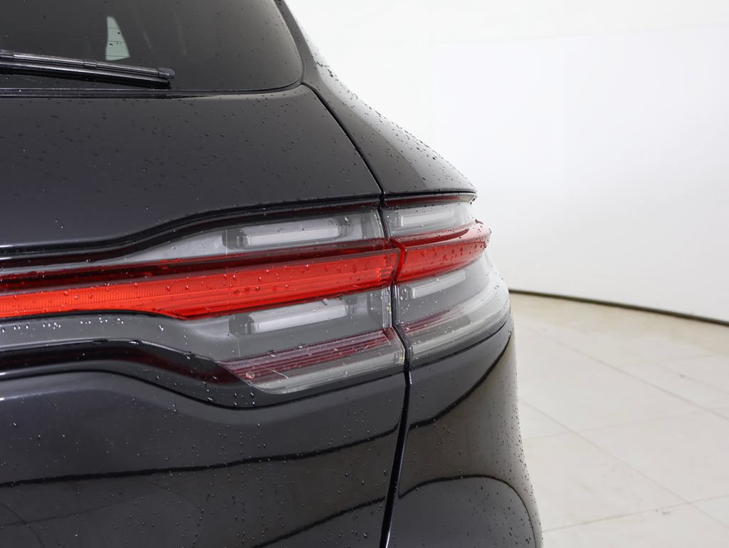 Certified 2025 Porsche Macan S w/ Premium Package Plus AWD/4WD image 9
