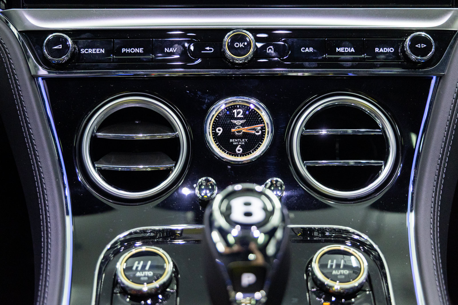 Certified 2026 Bentley Continental GT AWD/4WD image 27