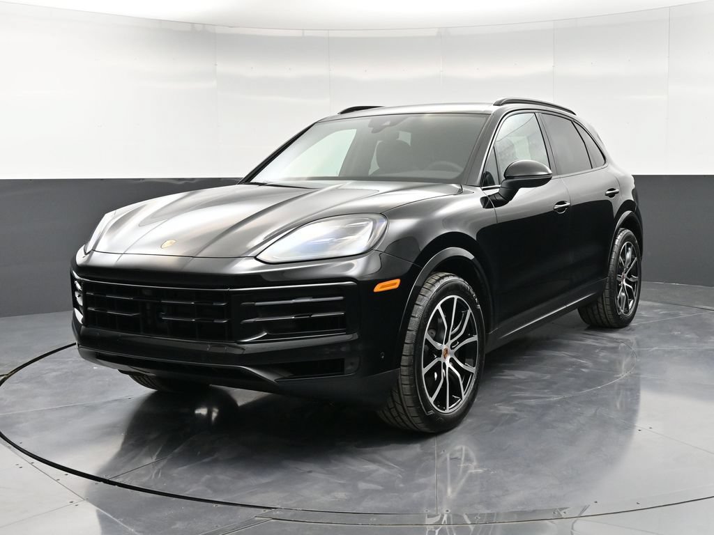 Certified 2026 Porsche Cayenne AWD/4WD image 1