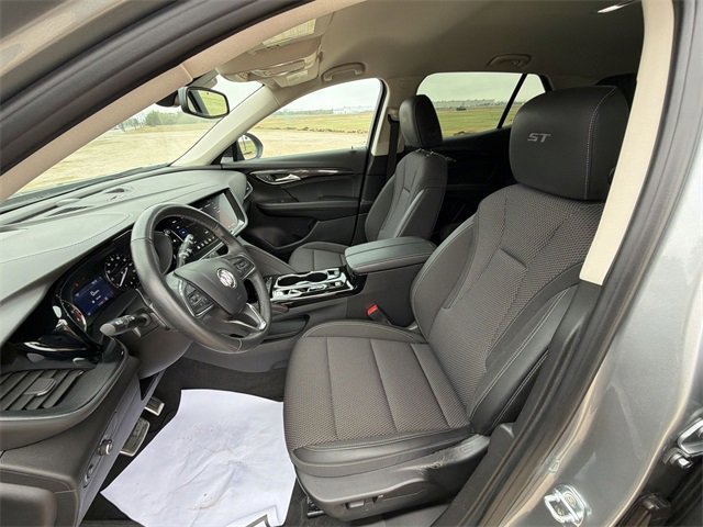 Certified 2023 Buick Envision Preferred w/ Sport Touring Package image 18