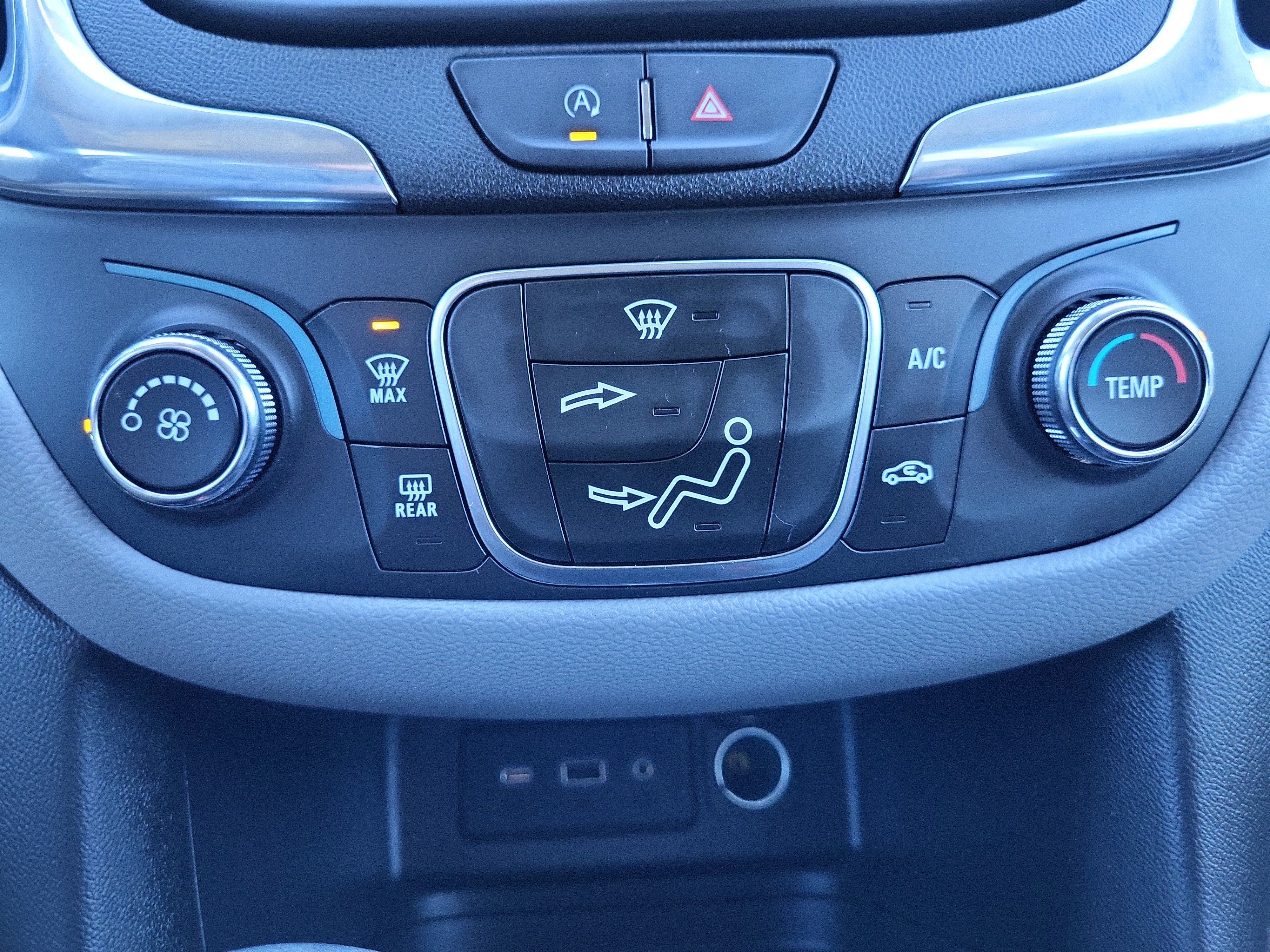 Certified 2023 Chevrolet Equinox LS w/ LS Convenience Package image 28