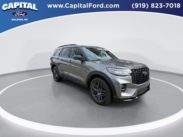 Certified 2025 Ford Explorer ST-Line w/ Premium Package AWD/4WD image 2