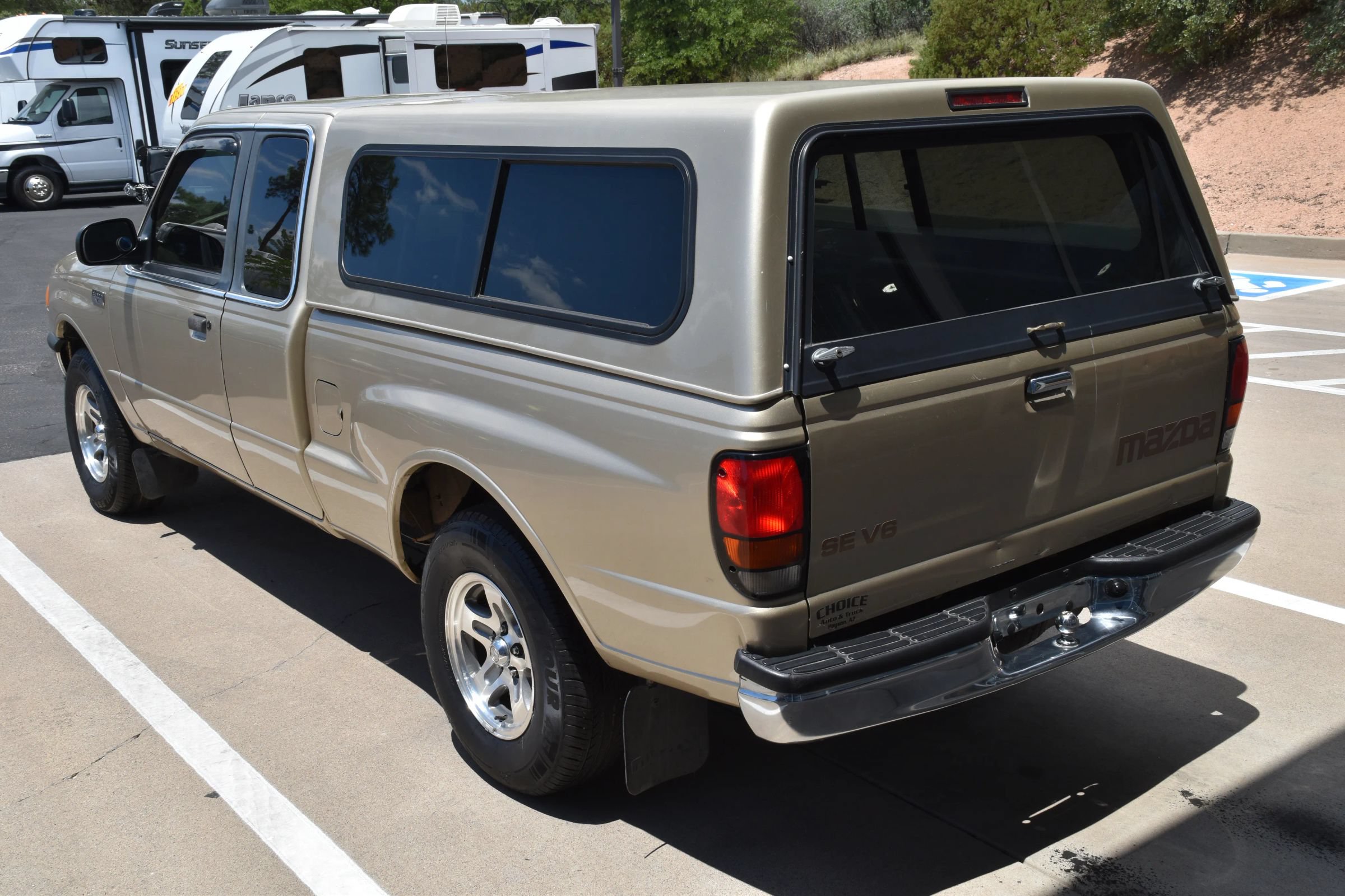 Used 2000 MAZDA B-Series Pickup 2WD Cab Plus B3000 image 6