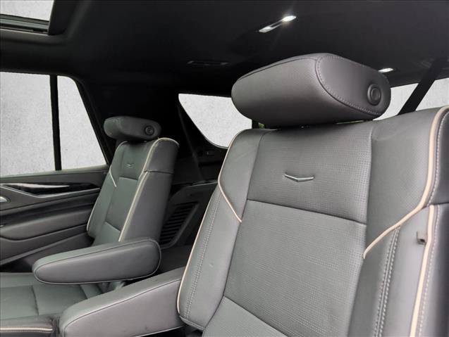 Used 2023 Cadillac Escalade Sport AWD/4WD image 19