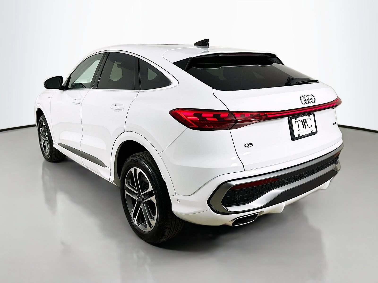 New 2026 Audi Q5 Premium Plus AWD/4WD image 7